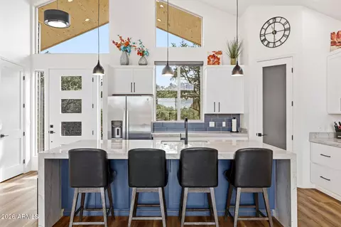 Kitchen - 2344 Hellcat Cir, Overgaard, AZ 85933 photo 2 of 5