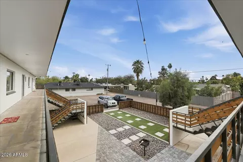 Exterior - 813 E Marlette Ave, Phoenix, AZ 85014 photo 3 of 6