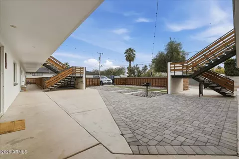 Exterior - 813 E Marlette Ave, Phoenix, AZ 85014 photo 1 of 6