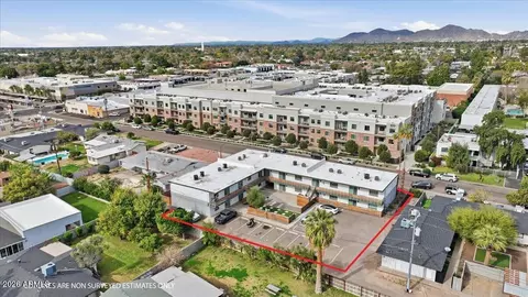 View/Area - 813 E Marlette Ave, Phoenix, AZ 85014 photo 3 of 4