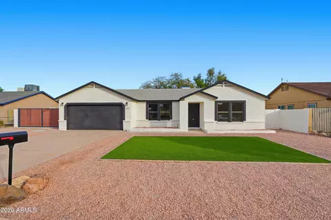 8018 E Casper St, Mesa, AZ 85207