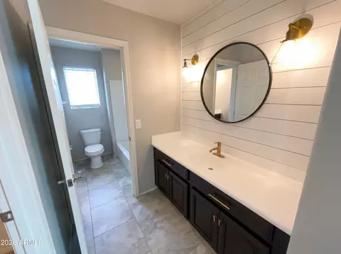 Bath - 3859 E Morrison Ranch Pkwy, Gilbert, AZ 85296 photo 4 of 6