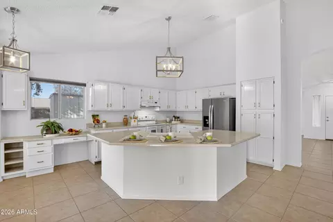 Kitchen - 7305 E Clovis Ave, Mesa, AZ 85208 photo 2 of 5