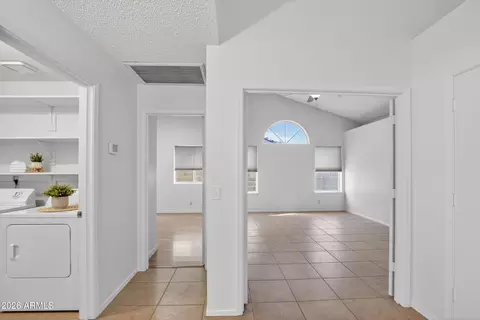 Entry Way - 7305 E Clovis Ave, Mesa, AZ 85208 photo 4 of 5