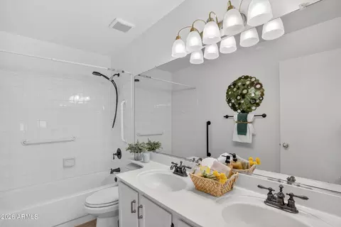 Bath - 7305 E Clovis Ave, Mesa, AZ 85208 photo 5 of 5