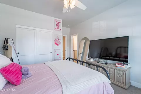 Bedroom - 15908 E Vaughn Ave, Gilbert, AZ 85234 photo 11 of 13