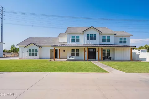 Exterior - 15908 E Vaughn Ave, Gilbert, AZ 85234 photo 3 of 24