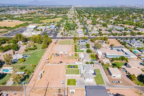 View/Area - 15908 E Vaughn Ave, Gilbert, AZ 85234 photo 8 of 11