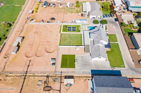 View/Area - 15908 E Vaughn Ave, Gilbert, AZ 85234 photo 7 of 11