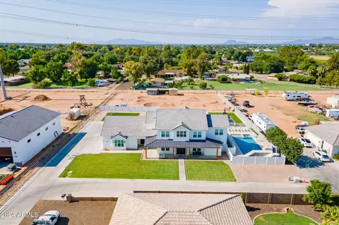 View/Area - 15908 E Vaughn Ave, Gilbert, AZ 85234 photo 1 of 11