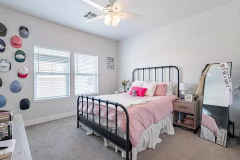 Bedroom - 15908 E Vaughn Ave, Gilbert, AZ 85234 photo 10 of 13