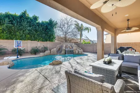 Exterior - 3541 E Shannon St, Gilbert, AZ 85295 photo 5 of 10