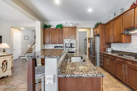 Kitchen - 3541 E Shannon St, Gilbert, AZ 85295 photo 5 of 6