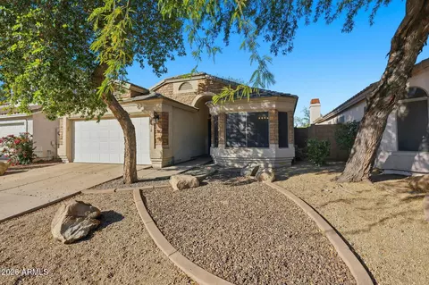 2412 E Rosemonte Dr, Phoenix, AZ 85050