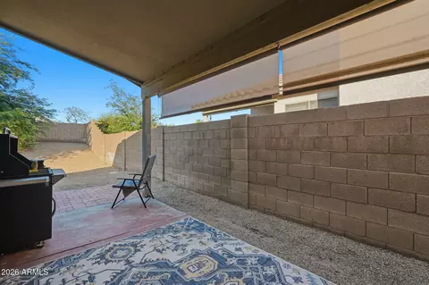 Exterior - 2412 E Rosemonte Dr, Phoenix, AZ 85050 photo 6 of 8
