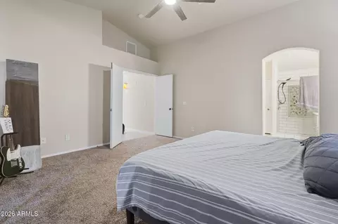 Bedroom - 2412 E Rosemonte Dr, Phoenix, AZ 85050 photo 4 of 5