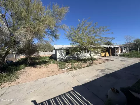 847 S Warner Dr, Apache Junction, AZ 85120 photo 4
