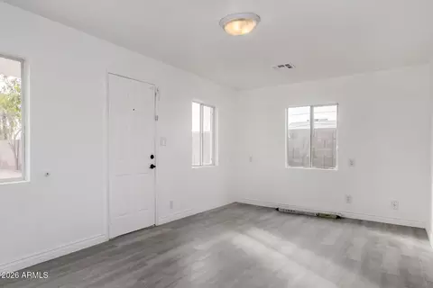 Living - 1630 E Harvard St, Phoenix, AZ 85006 photo 2 of 4
