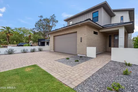 5537 Earll Dr, Phoenix, AZ 85018