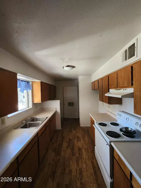 13656 N 33rd Ave, Phoenix, AZ 85029 photo 4
