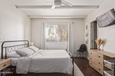 Bedroom - 1002 E Osborn Rd #B, Phoenix, AZ 85014 photo 2 of 5