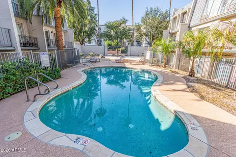Exterior - 1002 E Osborn Rd #B, Phoenix, AZ 85014 photo 2 of 3