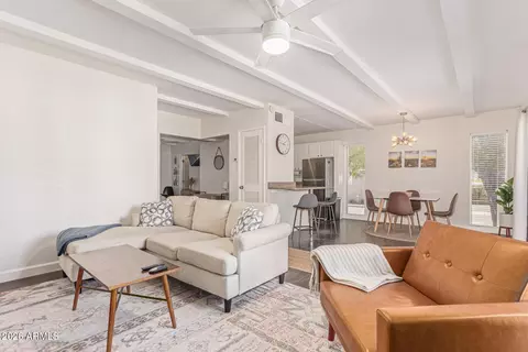Living - 1002 E Osborn Rd #B, Phoenix, AZ 85014 photo 3 of 4