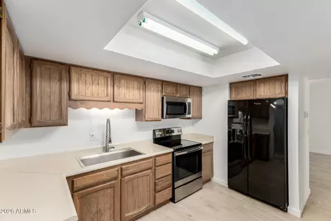 Kitchen - 2929 Broadway Rd # 67, Mesa, AZ 85204 photo 2 of 2