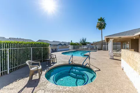 Exterior - 2929 Broadway Rd # 67, Mesa, AZ 85204 photo 4 of 6