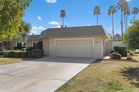 10647 W Campana Dr, Sun City, AZ 85351