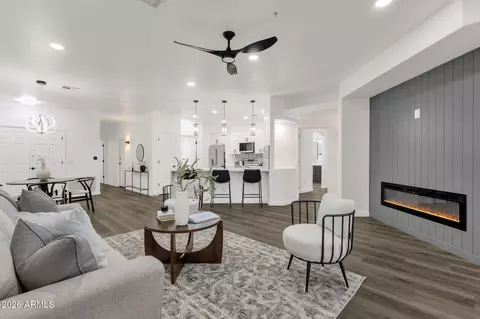 11500 E Cochise Dr #1030, Scottsdale, AZ 85259