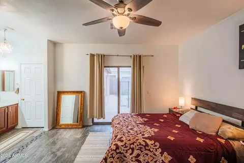 Bedroom - 2621 E Pecan Rd, Phoenix, AZ 85040 photo 2 of 4