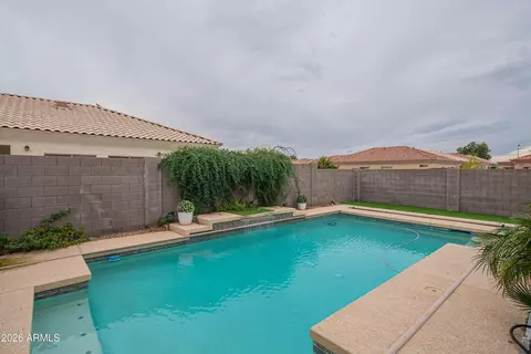 Exterior - 2621 E Pecan Rd, Phoenix, AZ 85040 photo 8 of 8