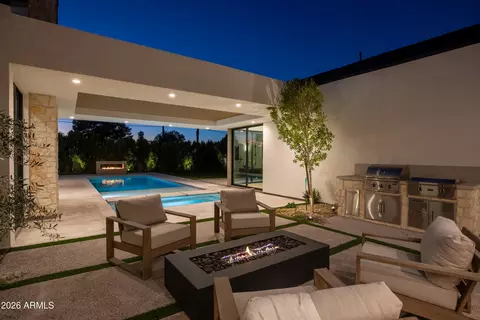 Exterior - 4704 N 40th Pl, Phoenix, AZ 85018 photo 23 of 29