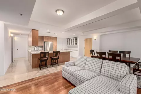 7151 E Rancho Vista Dr #1006, Scottsdale, AZ 85251