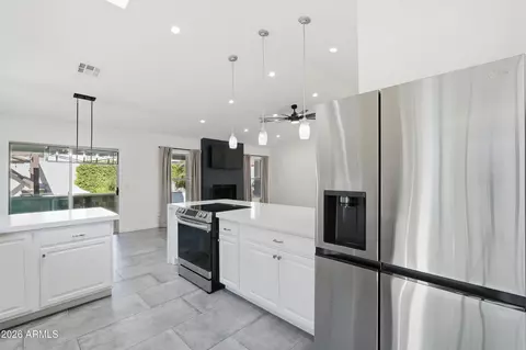 Kitchen - 756 E Palomino Dr, Gilbert, AZ 85296 photo 5 of 5
