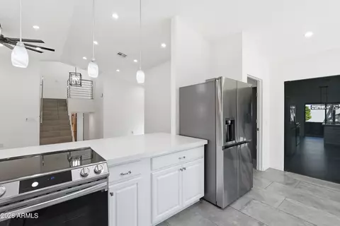 Kitchen - 756 E Palomino Dr, Gilbert, AZ 85296 photo 3 of 5