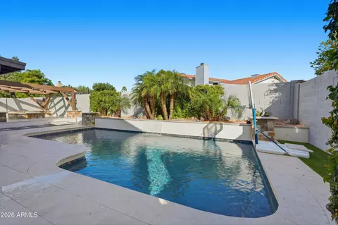 Exterior - 756 E Palomino Dr, Gilbert, AZ 85296 photo 8 of 8