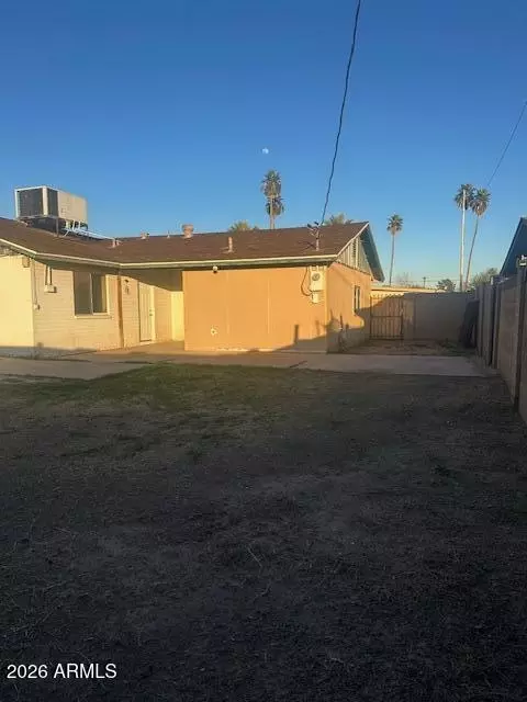 Exterior - 6808 N 30th Dr, Phoenix, AZ 85017 photo 1 of 2