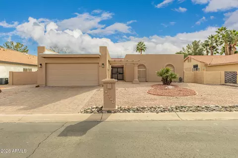 10429 E Nacoma Dr, Sun Lakes, AZ 85248