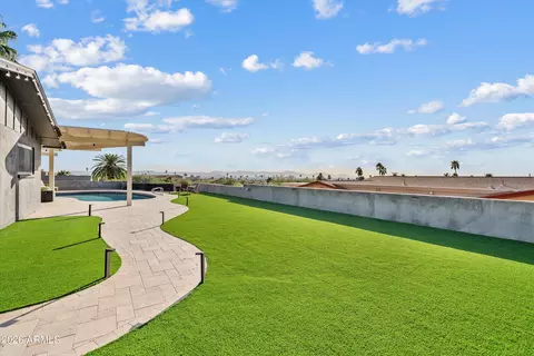 Exterior - 6832 N 24th Pl, Phoenix, AZ 85016 photo 7 of 15
