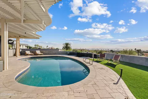 Exterior - 6832 N 24th Pl, Phoenix, AZ 85016 photo 6 of 15