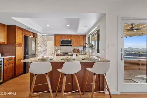 Kitchen - 6832 N 24th Pl, Phoenix, AZ 85016 photo 4 of 4