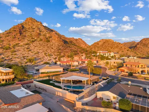 View/Area - 6832 N 24th Pl, Phoenix, AZ 85016 photo 5 of 9
