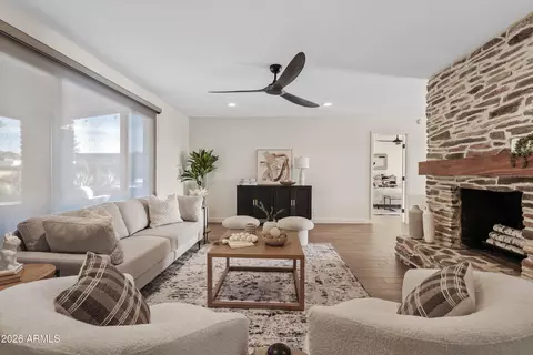Living - 6832 N 24th Pl, Phoenix, AZ 85016 photo 1 of 4