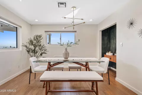 Dining - 6832 N 24th Pl, Phoenix, AZ 85016 photo 1 of 2