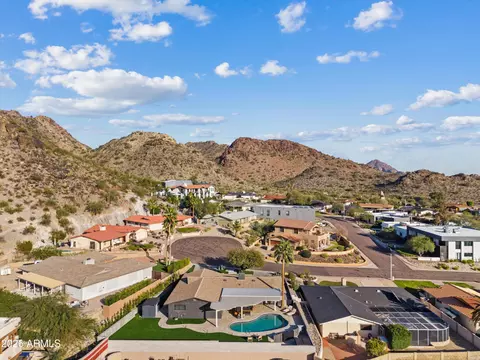 View/Area - 6832 N 24th Pl, Phoenix, AZ 85016 photo 7 of 9