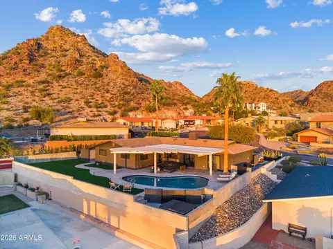 View/Area - 6832 N 24th Pl, Phoenix, AZ 85016 photo 4 of 9