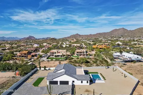 View/Area - 8042 E Palm Ln, Mesa, AZ 85207 photo 1 of 4