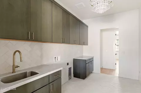 Other - 8042 E Palm Ln, Mesa, AZ 85207 photo 4 of 14